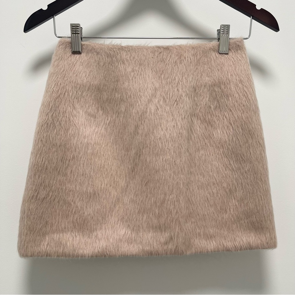 Marc Jacobs Fuzzy Blush Mini Skirt Size X-Small - Picture 2 of 10